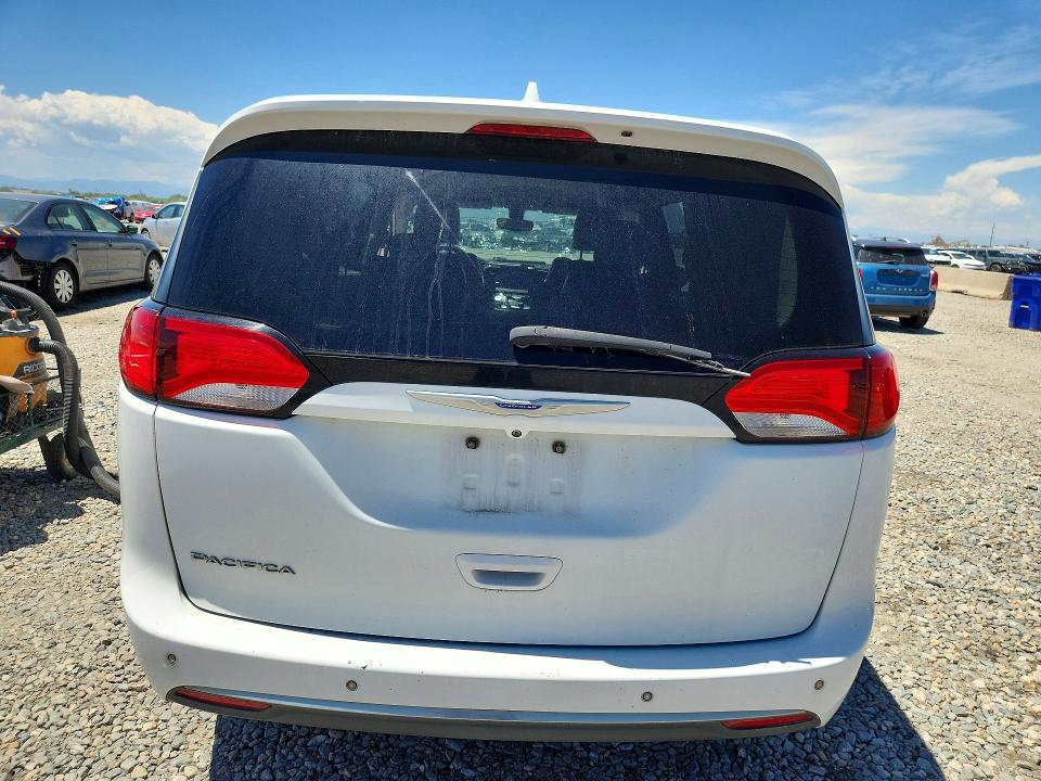 Photo 6 from auction – 2018 CHRYSLER PACIFICA with VIN 2C4RC1EG8JR315064