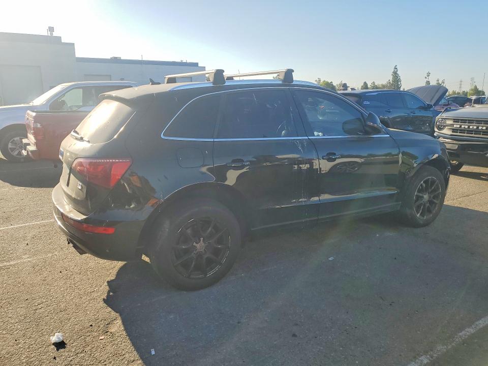 Foto 3 de la subasta – 2010 AUDI Q5 con VIN WA1CKAFP7AA032628