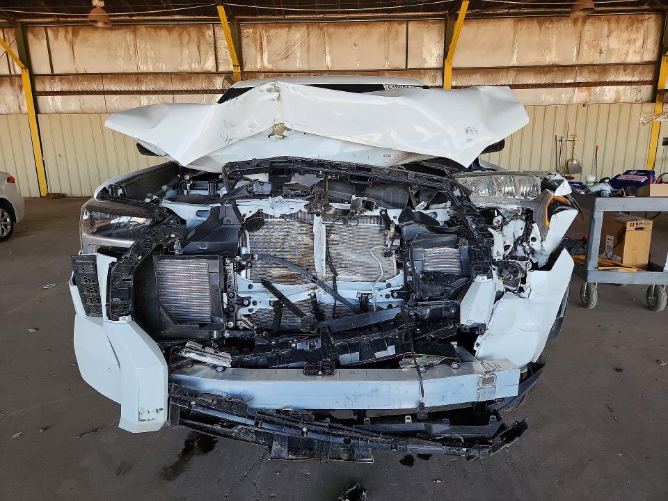 Photo 5 from auction – 2026 TOYOTA TUNDRA with VIN 5TFLA5DB2TX424097