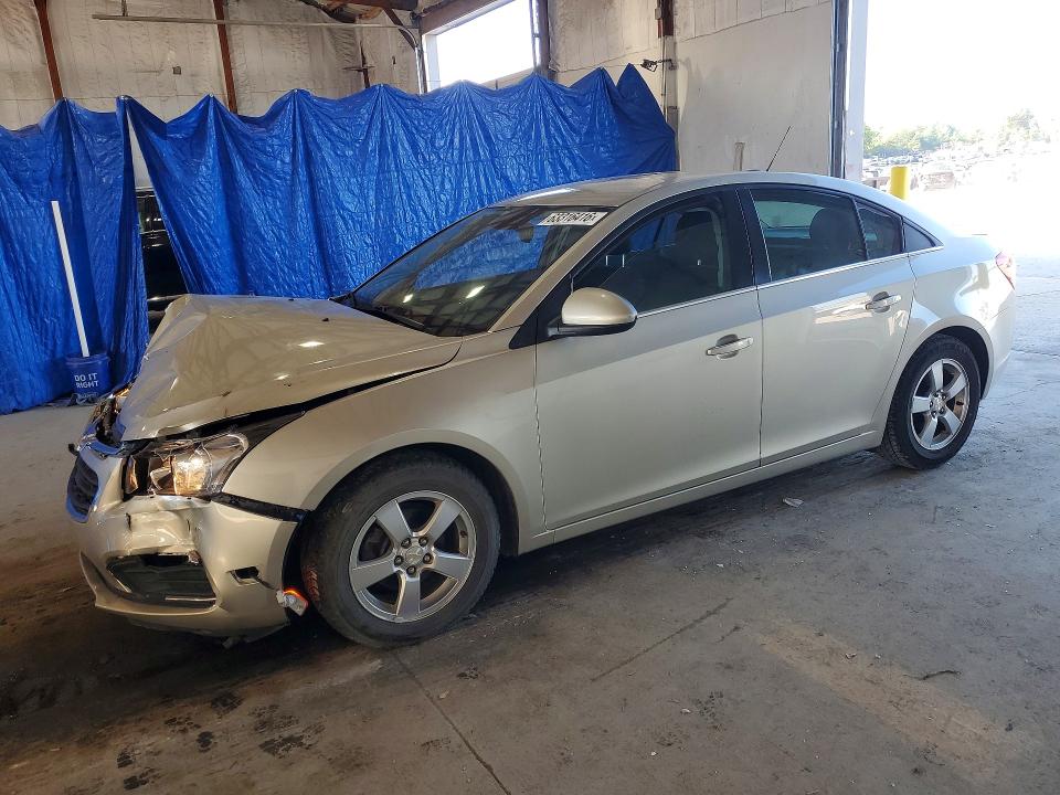 CHEVROLET CRUZE 2015 with VIN 1G1PC5SB5F7166640 - Photo from auction