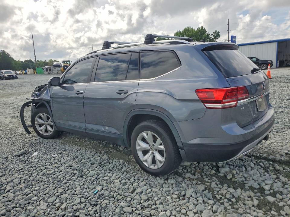 Photo 2 from auction – 2018 VOLKSWAGEN ATLAS with VIN 1V2LR2CA5JC535911