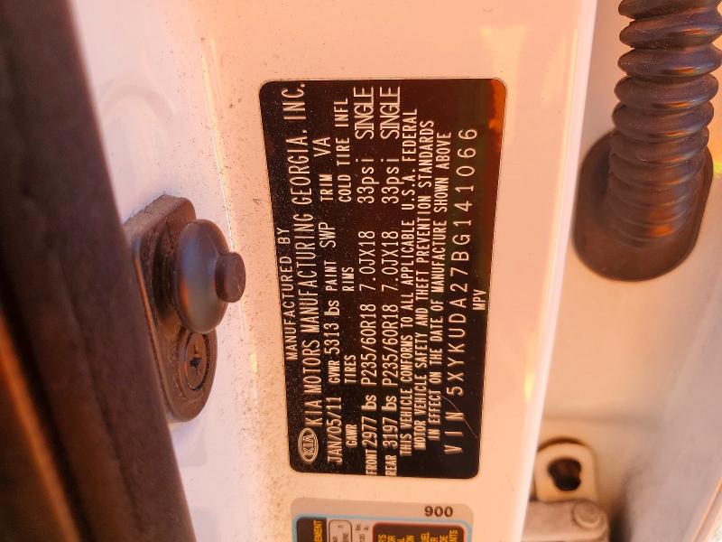 Photo 14 from auction – 2011 KIA SORENTO with VIN 5XYKUDA27BG141066