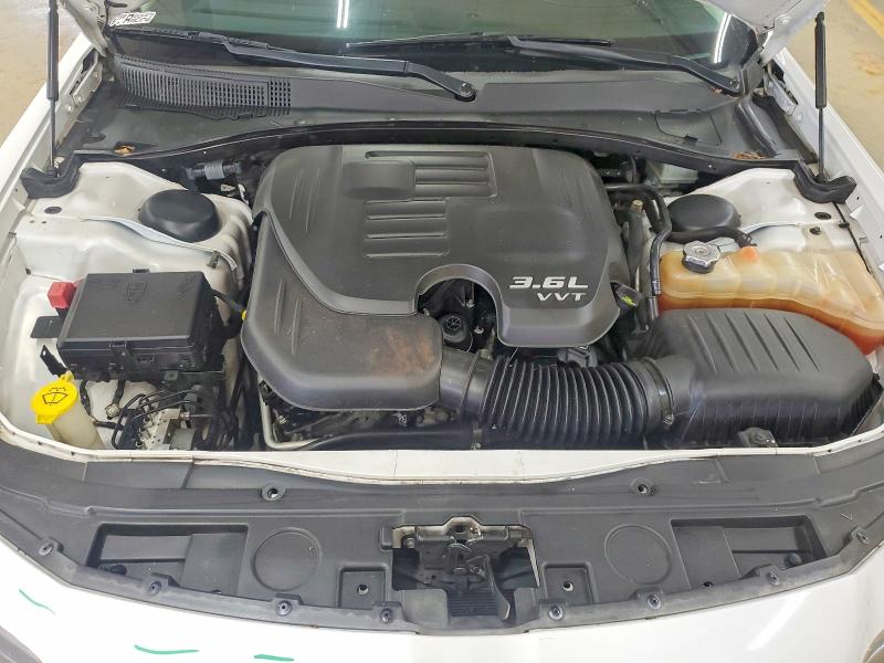 Photo 11 from auction – 2017 CHRYSLER 300 with VIN 2C3CCAAG4HH653531
