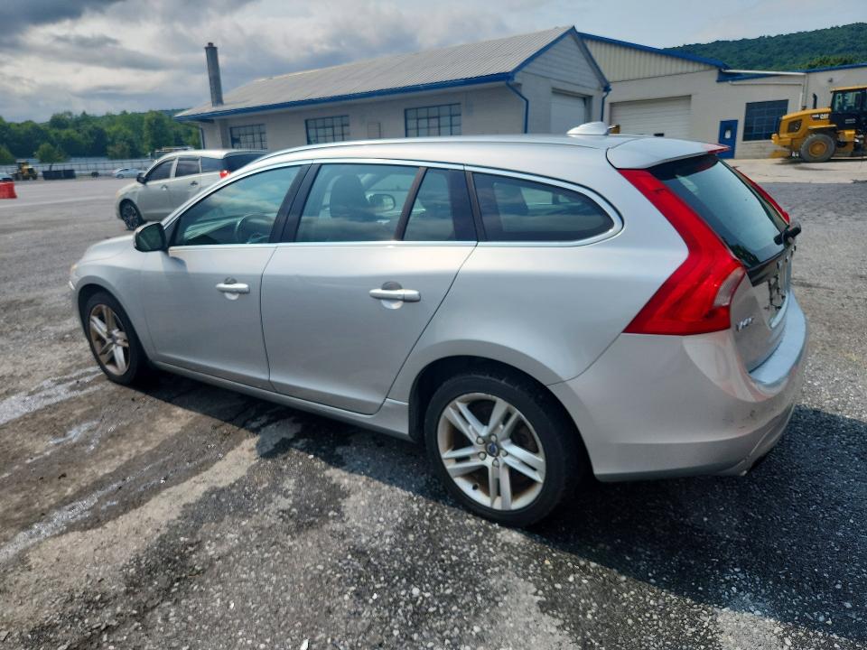 Photo 2 from auction – 2015 VOLVO V60 with VIN YV140MEM0F1260657