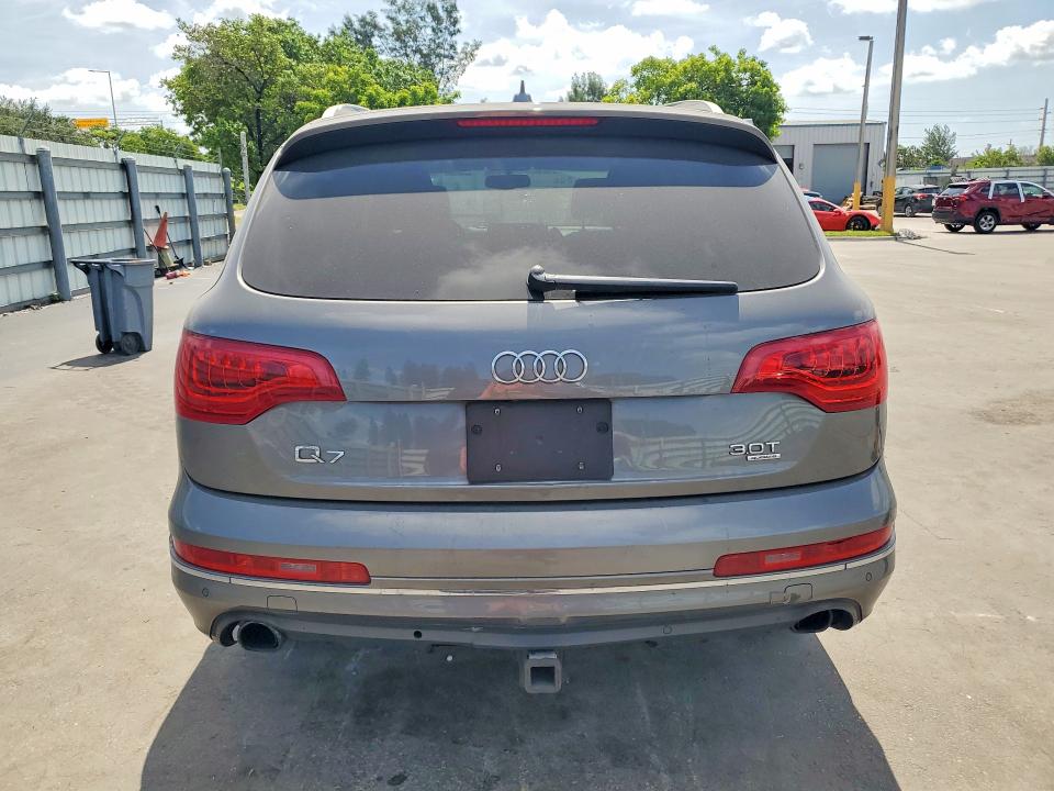 Photo 6 from auction – 2015 AUDI Q7 with VIN WA1LGAFEXFD001010