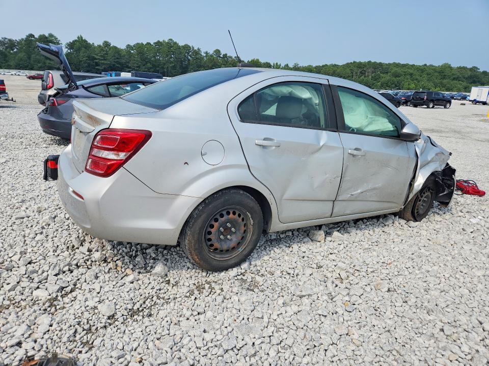 Photo 3 from auction – 2018 CHEVROLET SONIC with VIN 1G1JB5SH4J4108512