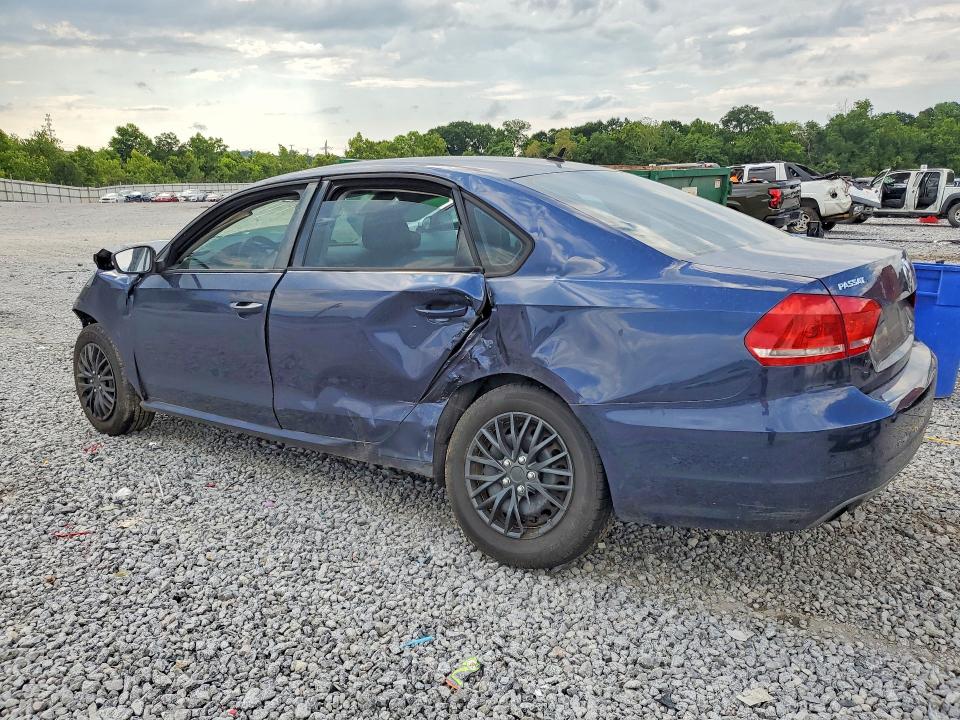 Photo 2 from auction – 2013 VOLKSWAGEN PASSAT with VIN 1VWAP7A33DC028569
