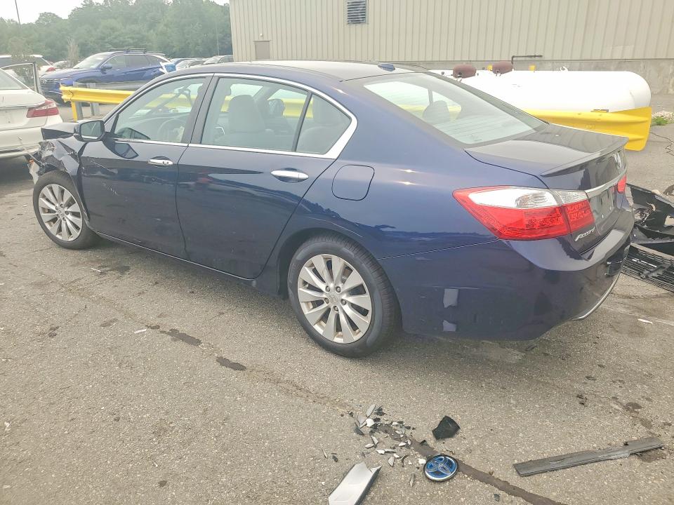 Photo 2 from auction – 2014 HONDA ACCORD with VIN 1HGCR2F82EA165532