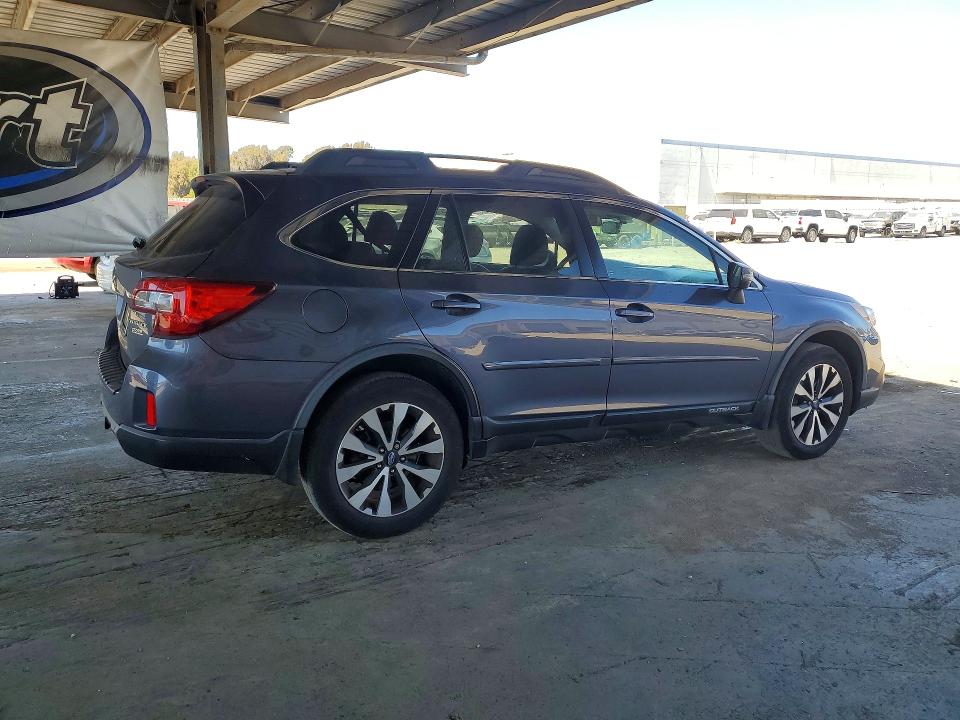 Photo 3 from auction – 2015 SUBARU OUTBACK with VIN 4S4BSANC2F3279112