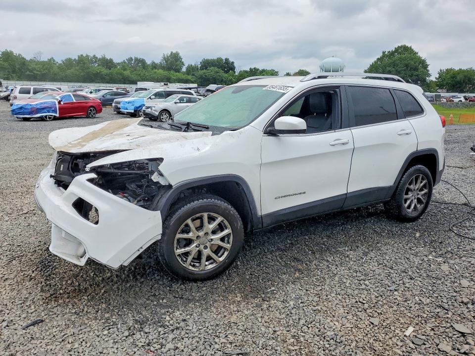 JEEP CHEROKEE 2015 with VIN 1C4PJMCS3FW588868 - Photo from auction