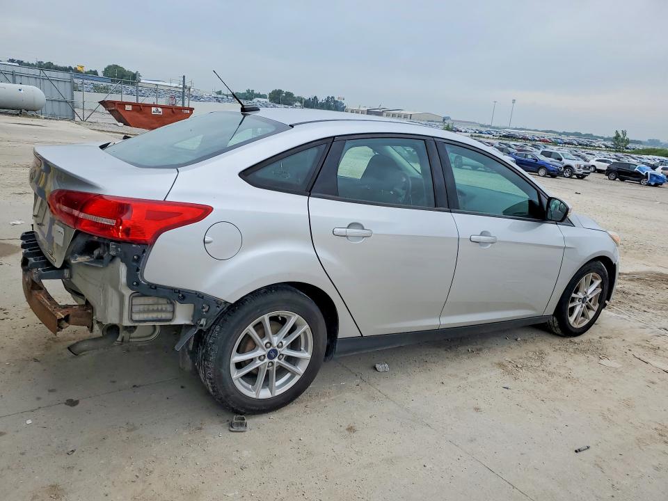 Photo 3 from auction – 2016 FORD FOCUS with VIN 1FADP3F22GL373689