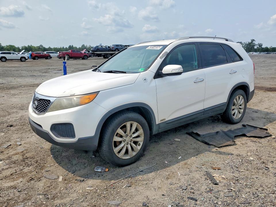 KIA SORENTO 2011 with VIN 5XYKTDA23BG178439 - Photo from auction