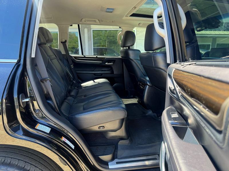 Photo 6 from auction – 2018 LEXUS LX with VIN JTJHY7AX3J4266006