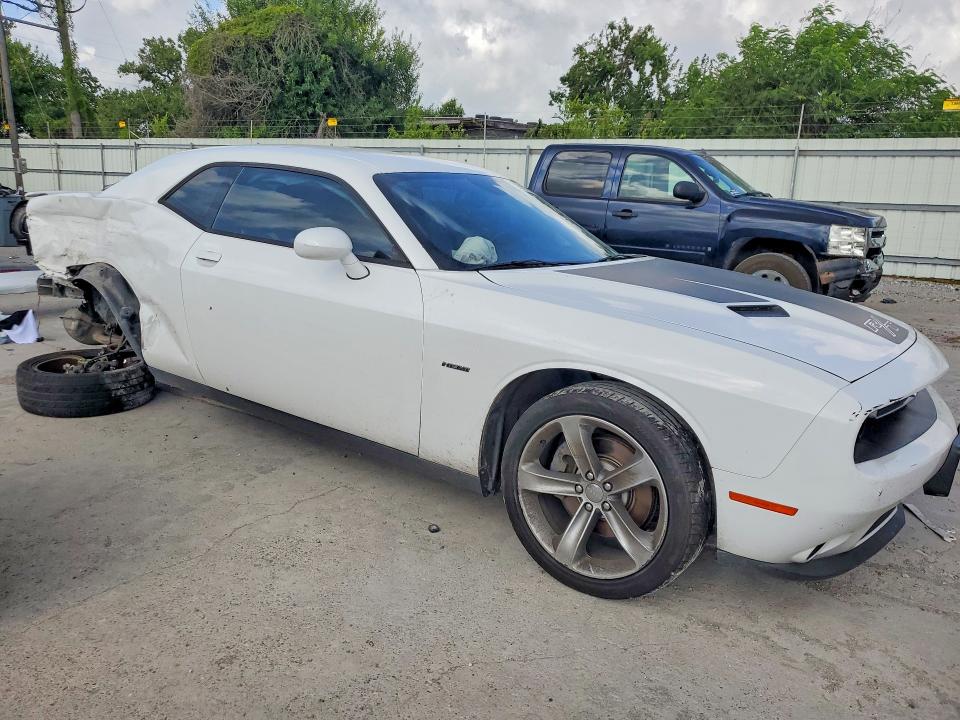 Photo 4 from auction – 2015 DODGE CHALLENGER with VIN 2C3CDZAT6FH703545