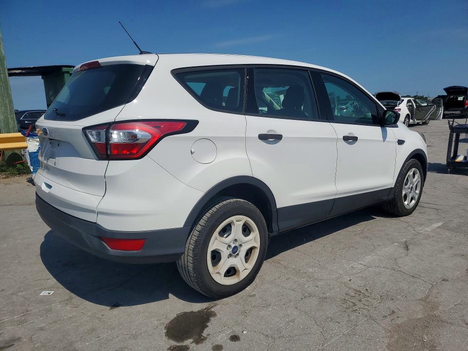Photo 3 from auction – 2018 FORD ESCAPE with VIN 1FMCU0F77JUB96353