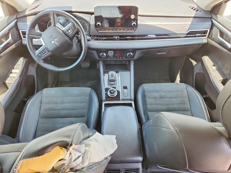 Photo 8 from auction – 2024 MITSUBISHI OUTLANDER with VIN JA4J3VA88RZ062469