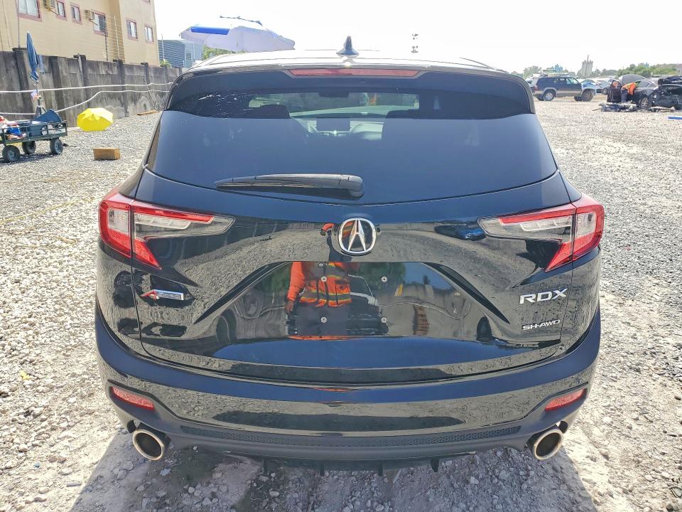 Photo 6 from auction – 2023 ACURA RDX with VIN 5J8TC2H8XPL022012