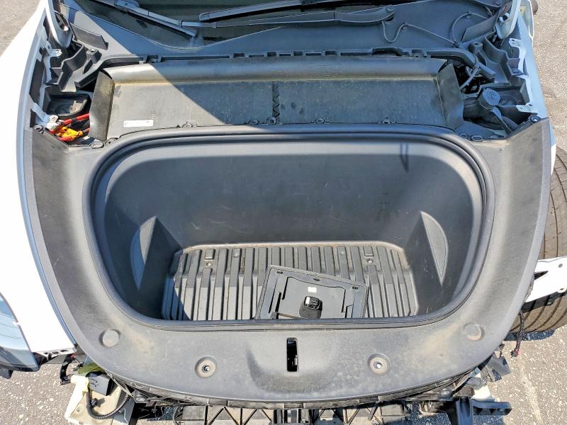 Photo 12 from auction – 2021 TESLA MODEL Y with VIN 5YJYGAEE0MF280597