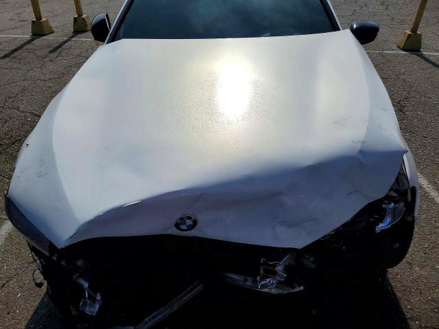Photo 11 from auction – 2019 BMW 530E with VIN WBAJA9C55KB399635