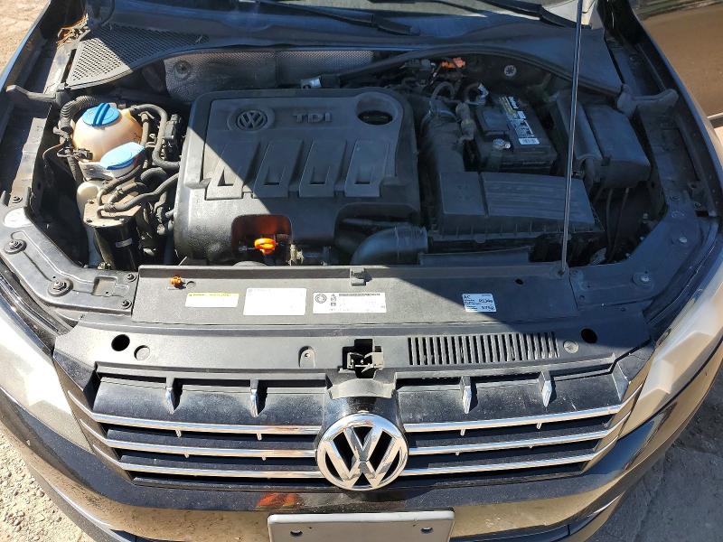 Photo 11 from auction – 2013 VOLKSWAGEN PASSAT with VIN 1VWCN7A36DC050175