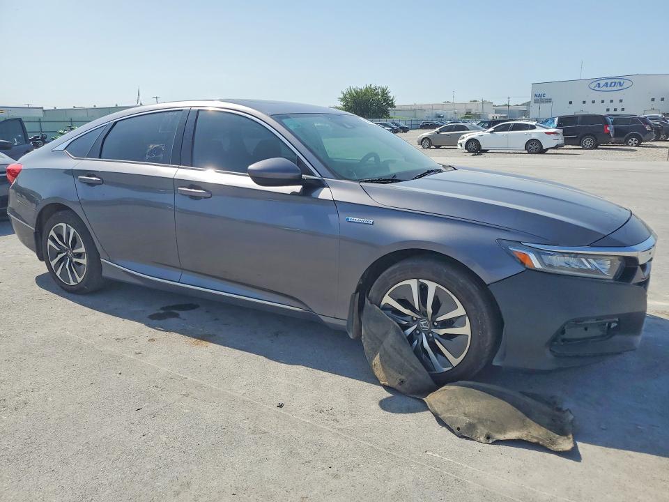Photo 4 from auction – 2018 HONDA ACCORD with VIN 1HGCV3F46JA011396