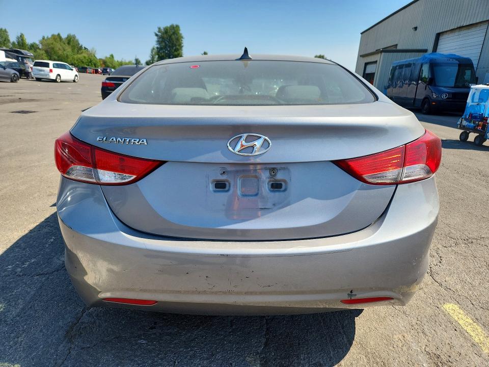 Photo 6 from auction – 2012 HYUNDAI ELANTRA with VIN KMHDH4AEXCU451490