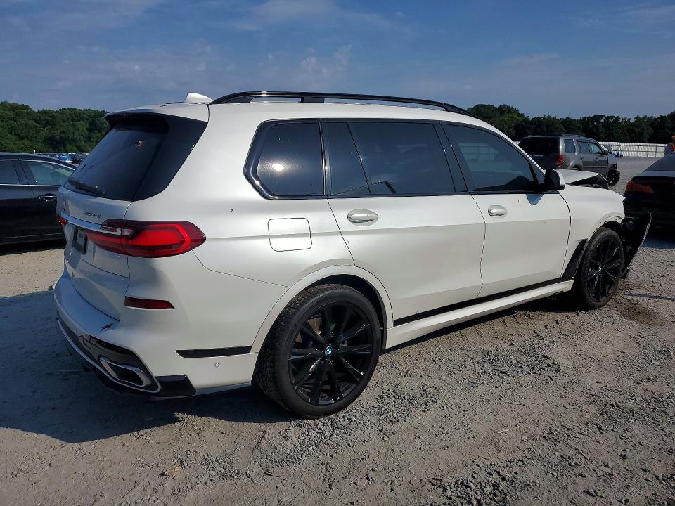 Photo 3 from auction – 2020 BMW X7 with VIN 5UXCW2C09L9A01894