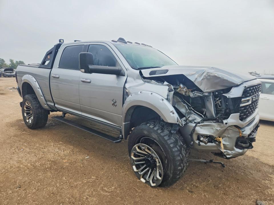 صورة رقم 4 من المزاد - 2022 RAM 2500 مع VIN 3C6UR5DL2NG148816