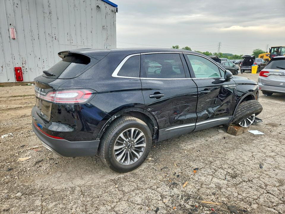 Photo 3 from auction – 2023 LINCOLN NAUTILUS with VIN 2LMPJ8K90PBL10132