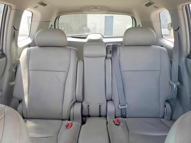 Photo 10 from auction – 2010 TOYOTA HIGHLANDER with VIN 5TDBK3EH7AS007366