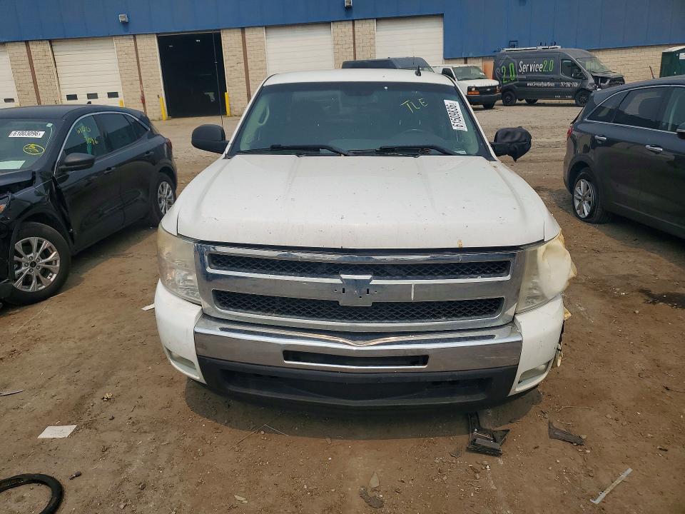 Photo 5 from auction – 2009 CHEVROLET SILVERADO with VIN 1GCEC29J19Z175015
