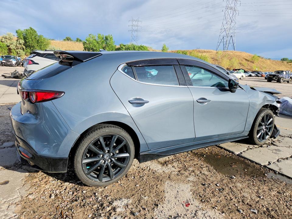 Фото 3 с аукциона – 2021 MAZDA 3 с VIN JM1BPAMLXM1327097