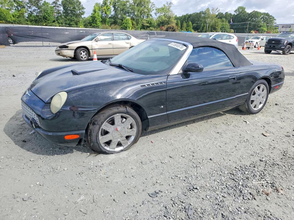 FORD THUNDERBIRD 2003 with VIN 1FAHP60A93Y104685 - Photo from auction