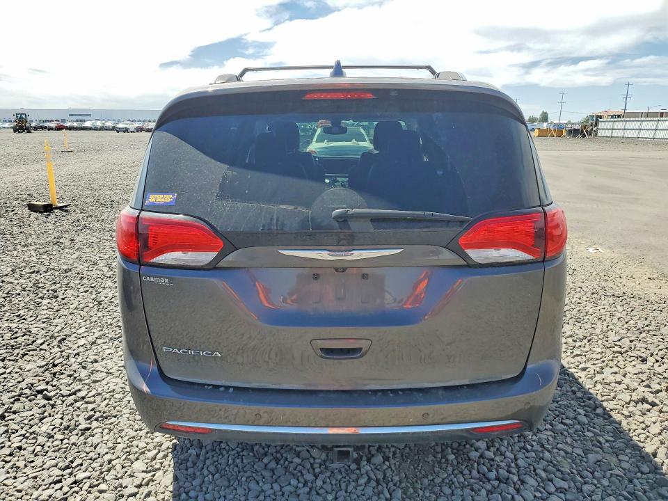 Photo 6 from auction – 2017 CHRYSLER PACIFICA with VIN 2C4RC1EGXHR628305