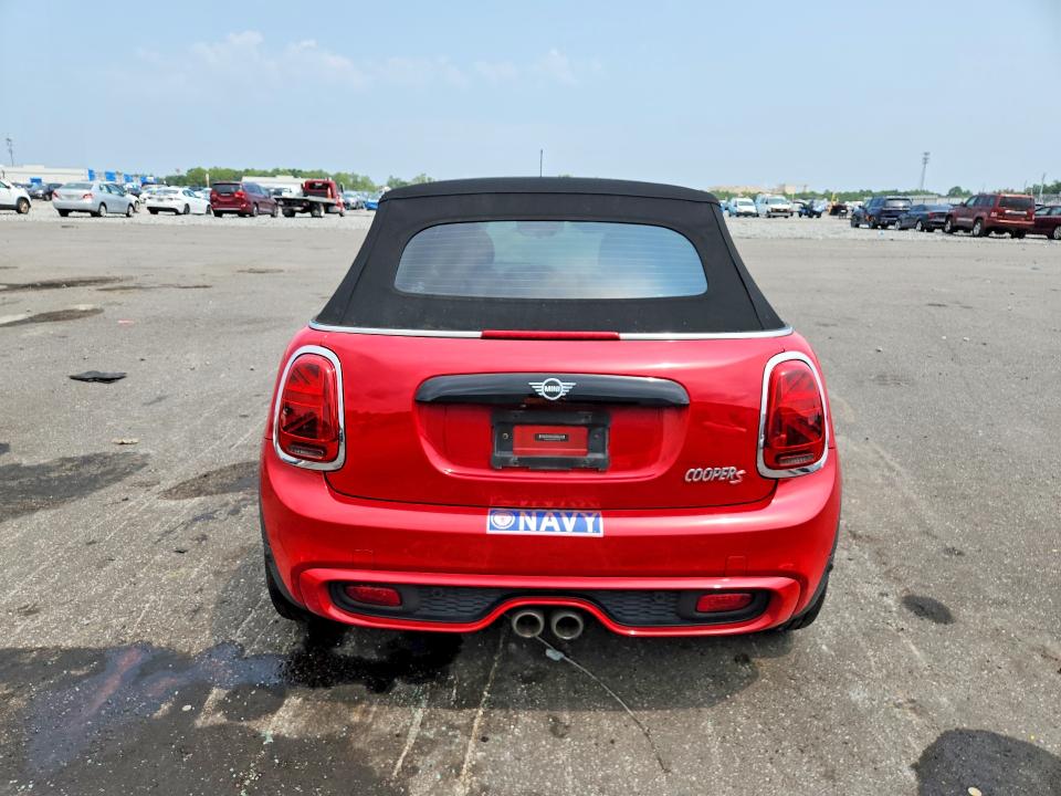 Photo 6 from auction – 2021 MINI COOPER with VIN WMWWJ5C02M3N17768