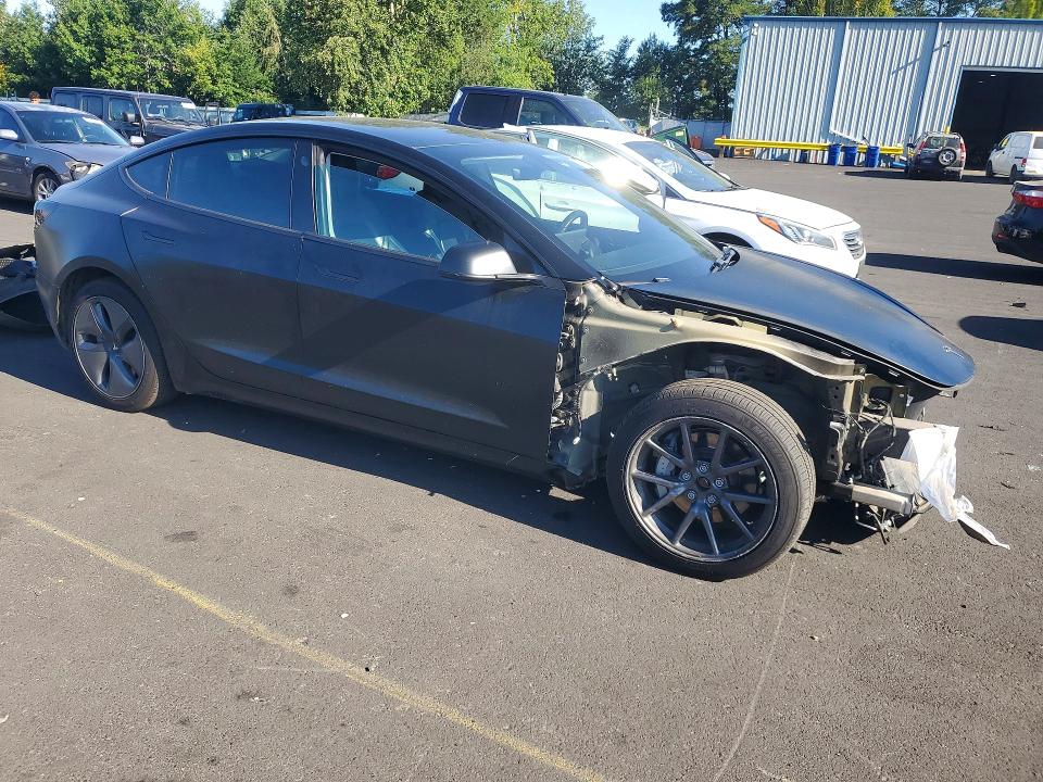 Photo 4 from auction – 2019 TESLA MODEL 3 with VIN 5YJ3E1EB8KF385035