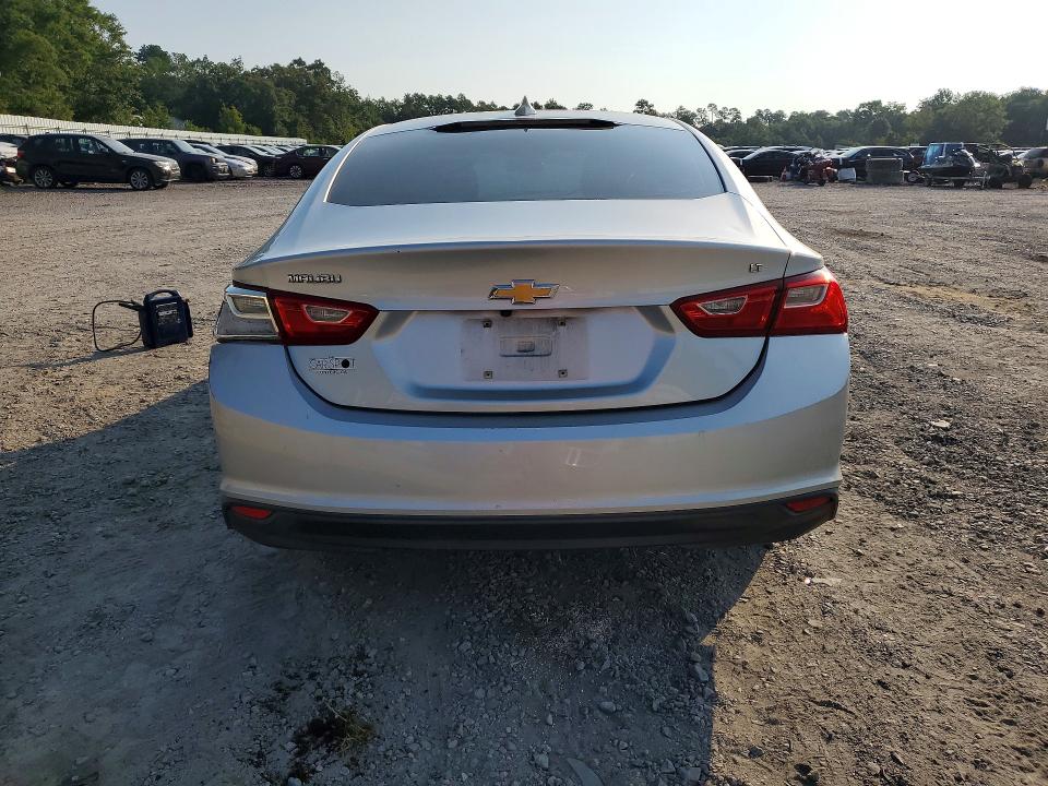 Photo 6 from auction – 2018 CHEVROLET MALIBU with VIN 1G1ZD5ST8JF275865