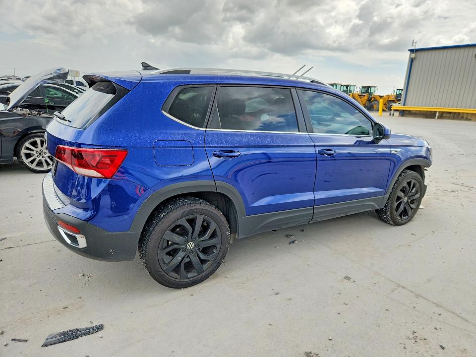 Photo 3 from auction – 2024 VOLKSWAGEN TAOS with VIN 3VVEX7B22RM028967