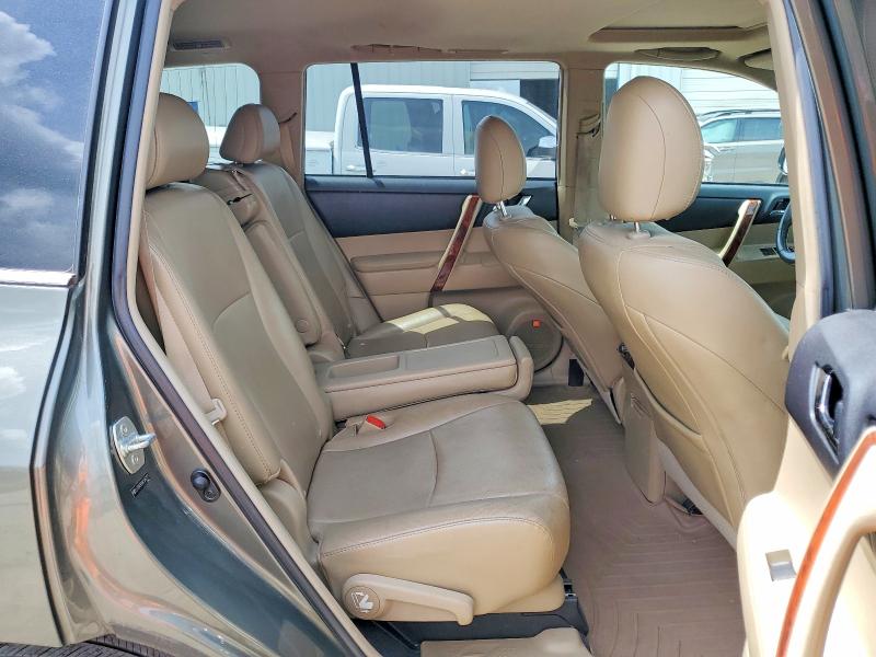 Photo 11 from auction – 2012 TOYOTA HIGHLANDER with VIN 5TDYK3EH9CS062771