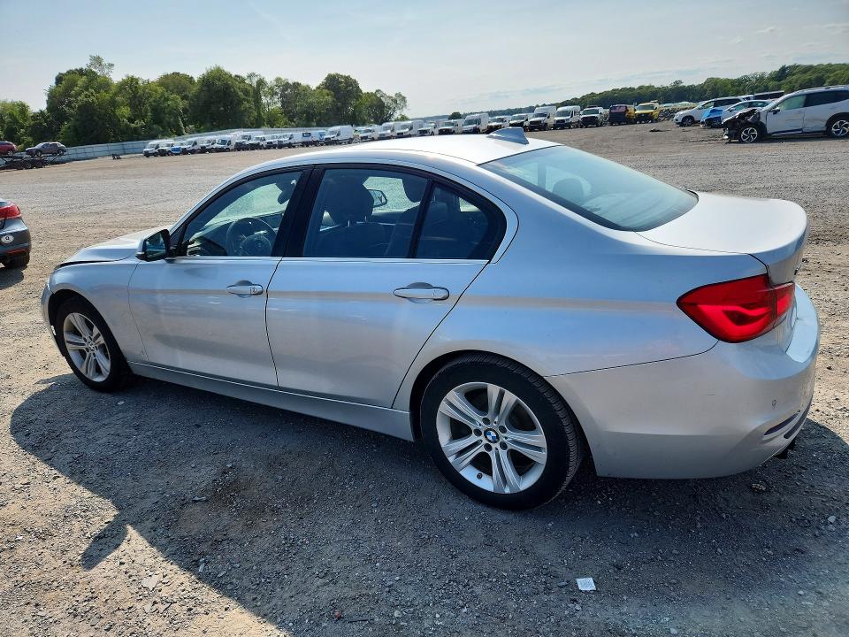 Photo 2 from auction – 2017 BMW 330 with VIN WBA8D9C38HA011686