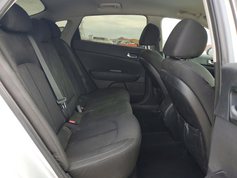 Photo 10 from auction – 2016 KIA OPTIMA with VIN 5XXGT4L36GG094137