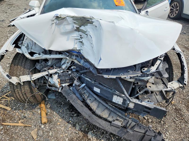 Photo 11 from auction – 2019 CHEVROLET CAMARO with VIN 1G1FB3DS9K0126628