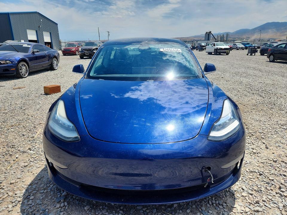 Photo 5 from auction – 2019 TESLA MODEL 3 with VIN 5YJ3E1EB7KF433138