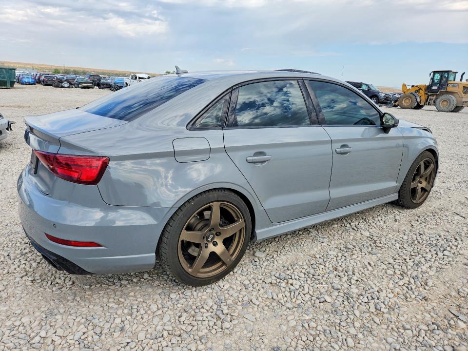 Photo 3 from auction – 2018 AUDI RS3 with VIN WUABWGFF9J1901975