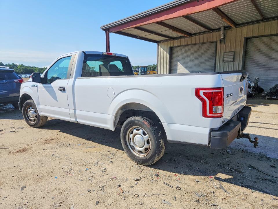 Foto 2 de la subasta – 2016 FORD F150 con VIN 1FTMF1C80GKF15652