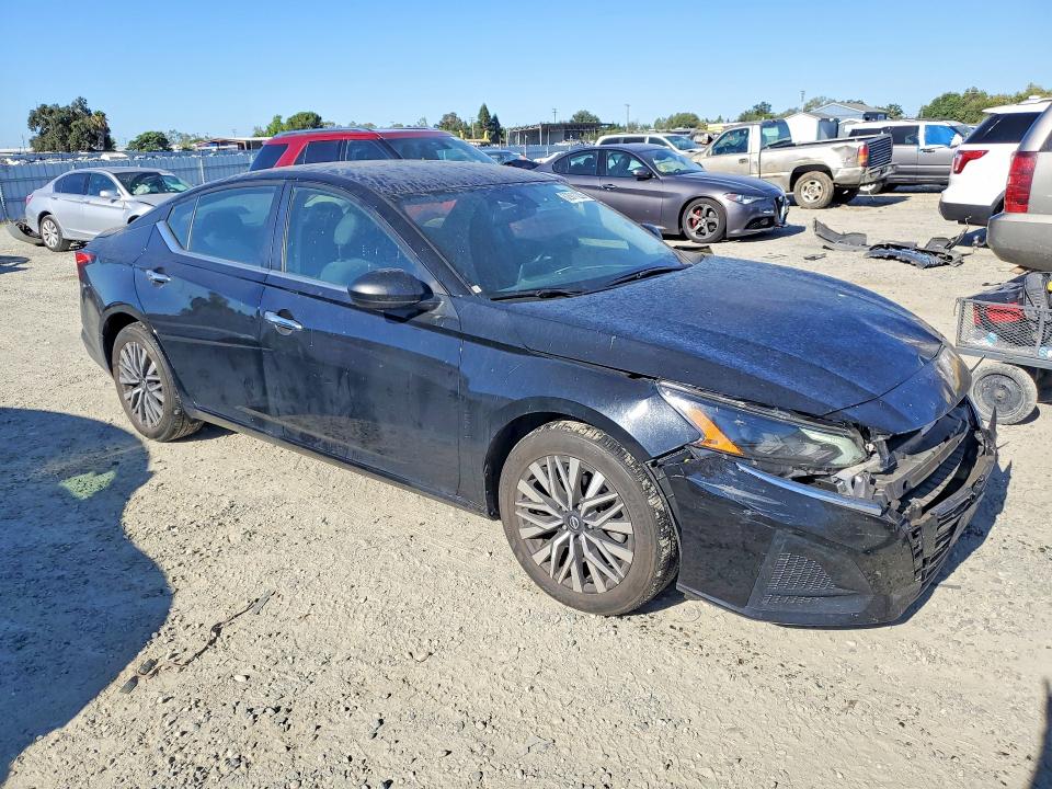 Photo 4 from auction – 2024 NISSAN ALTIMA with VIN 1N4BL4DV2RN383927