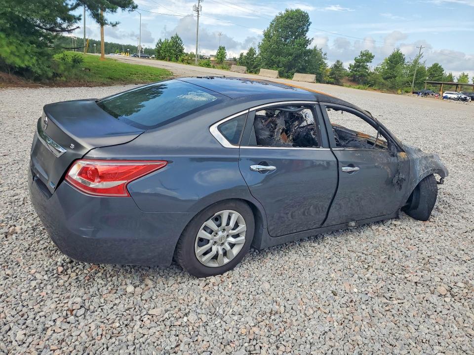 Photo 3 from auction – 2013 NISSAN ALTIMA 2.5 with VIN 1N4AL3AP6DC203977