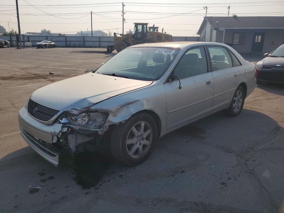 TOYOTA AVALON 2000 with VIN 4T1BF28B1YU097914 - Photo from auction