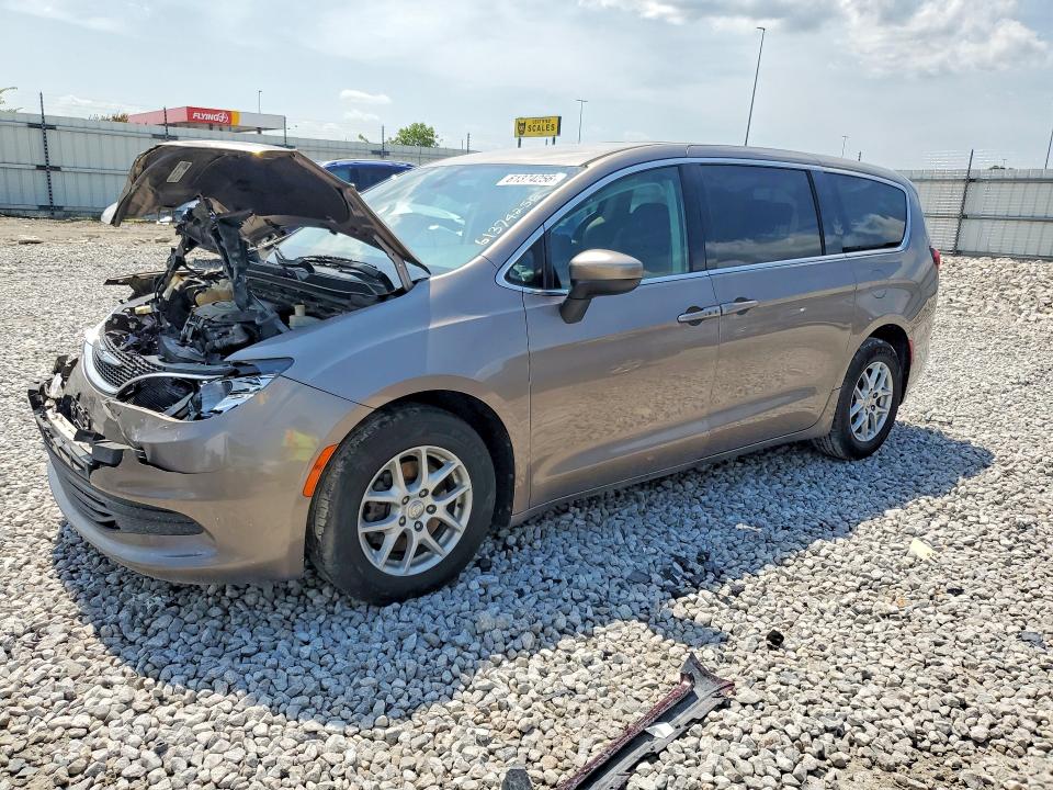 CHRYSLER PACIFICA 2017 with VIN 2C4RC1CG3HR553157 - Photo from auction