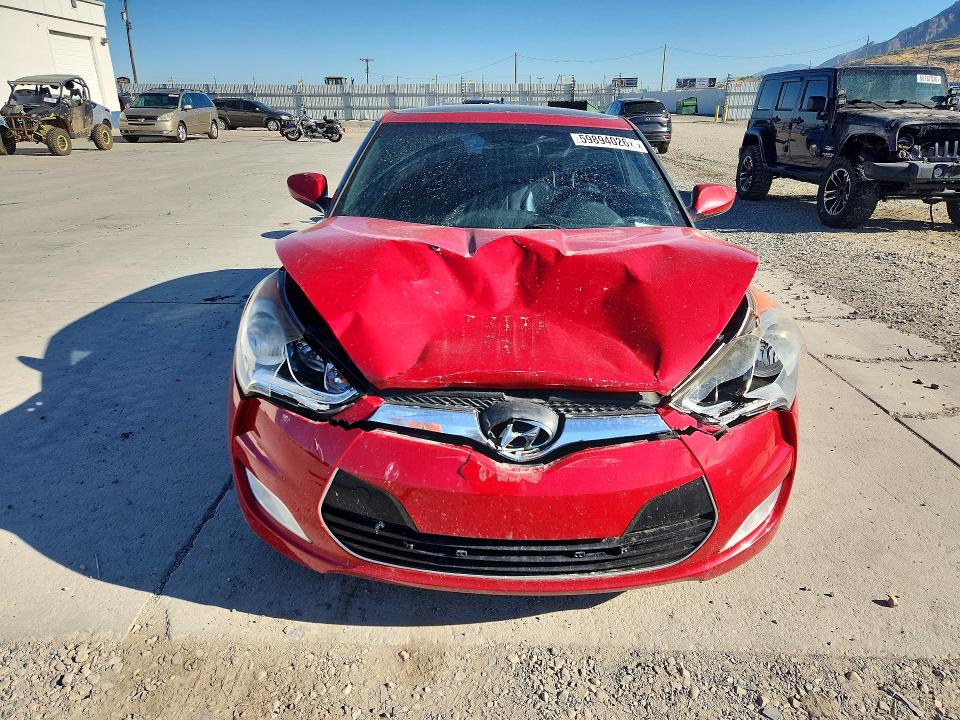 Photo 5 from auction – 2016 HYUNDAI VELOSTER with VIN KMHTC6AD7GU282788